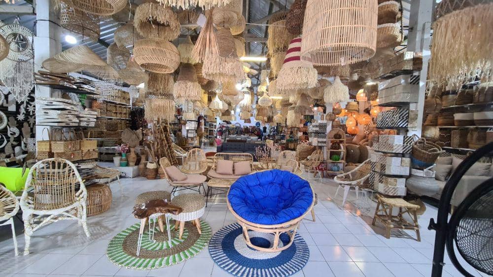 Mall Baru vs Tradisi Parcel Lebaran: Siapa yang Akan Menang di Cilacap?
